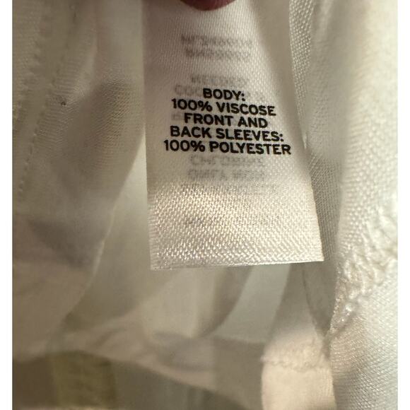 NWT New Trouve White Scoop Neck Sheer Sleeve Top Basic Viscose - Picture 9 of 11